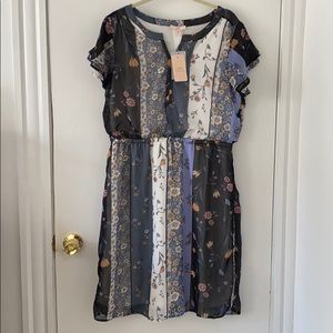 Floral blue and white flutter sleeve dress